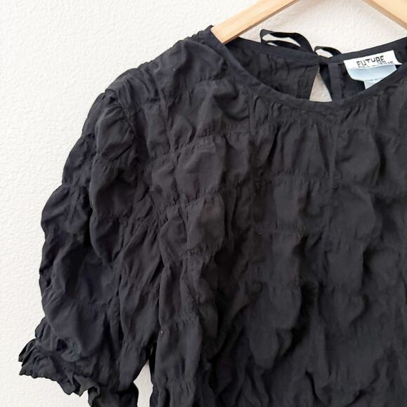 FUTURE COLLECTIVE x BLUTSTEIN | Elbow Sleeve Ruffle Textured Top Black | Large - Picture 4 of 6